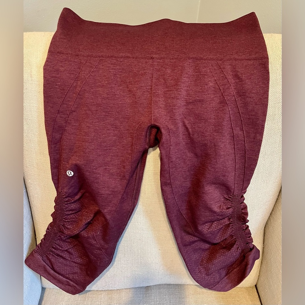 Lululemon leggings size medium